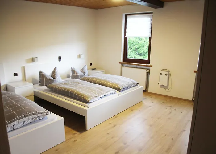 Zur Krone Szálloda 3*